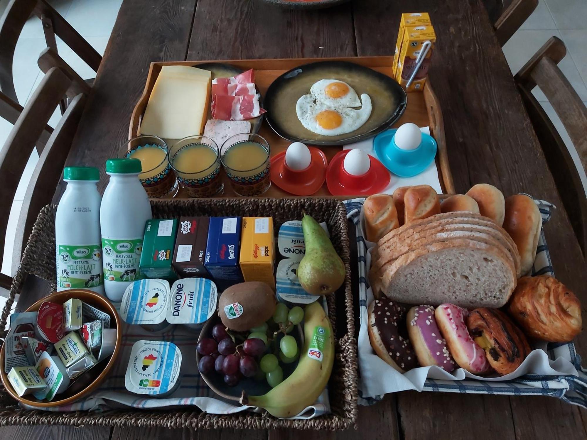 De Linderd Bed & Breakfast อาลสท์ ภายนอก รูปภาพ